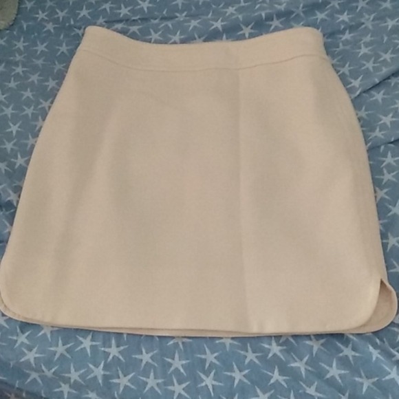 Ann Taylor Dresses & Skirts - Ann Taylor Cream Colored Petite Skirt